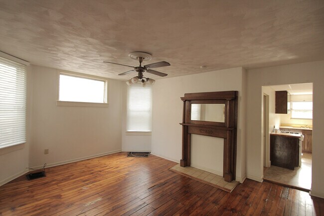 421 S Trenton Ave unit 1, Pittsburgh, PA 15221 - photo 6