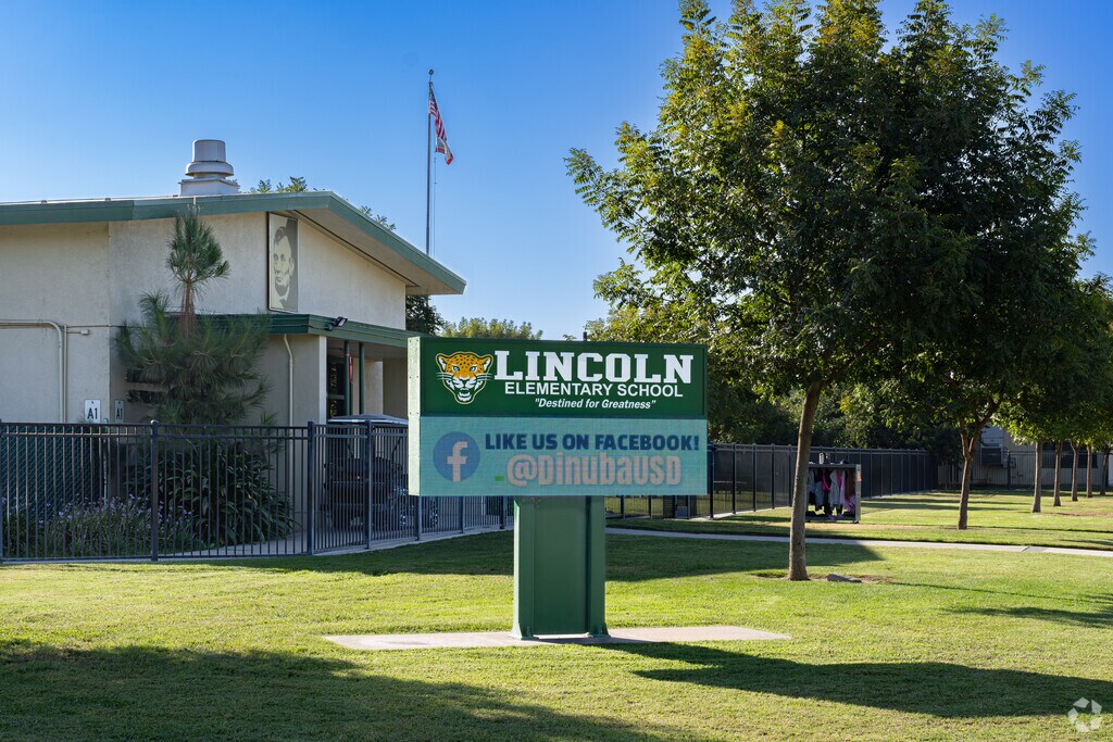 Dinuba students can attend Lincoln Elementary School.