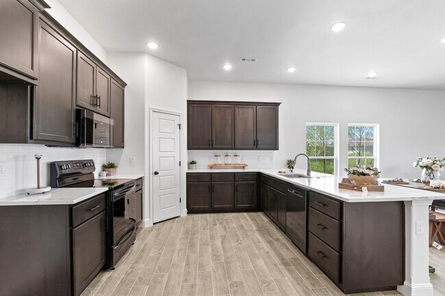 961 Pinnacle St unit 36897655, Prairie Grove, AR 72753 - photo 2