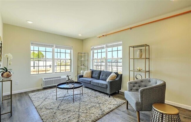 Pine Street Apartments, Pawtucket, RI 02860 - photo 3