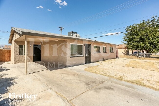 1904 Carver Ave, North Las Vegas, NV 89032 - photo 2