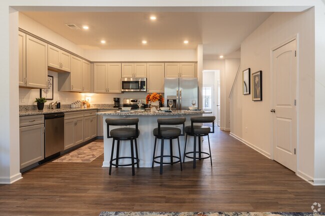 Suwanee 3BR, 2.5 BA - 1,629SF