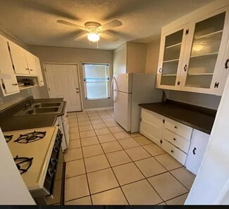 9701 Denison Ave Unit Down Rear, Cleveland, OH 44102
