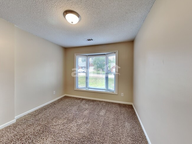 2725 Freemans Walk Dr, Dacula, GA 30019 - photo 6