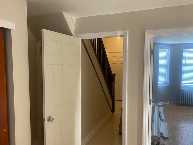 113 S 2nd St unit 113 First Fl, New Hyde Park, NY 11040 - photo 4