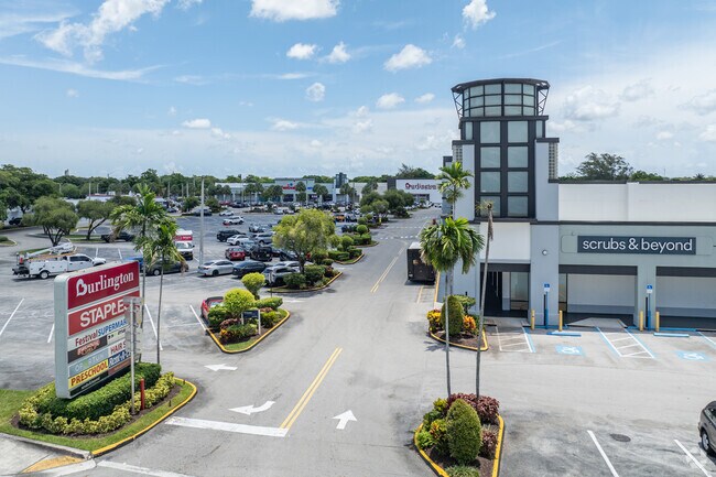 A convenient shopping plaza serves the Tamarac Lakes community.