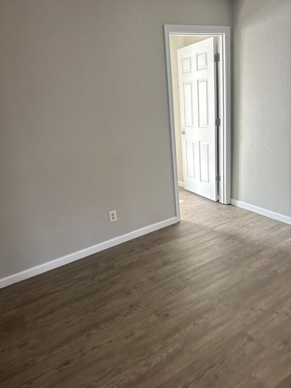 1328 Juniper Dr unit 7 - 2/1b, Rantoul, IL 61866 - photo 4