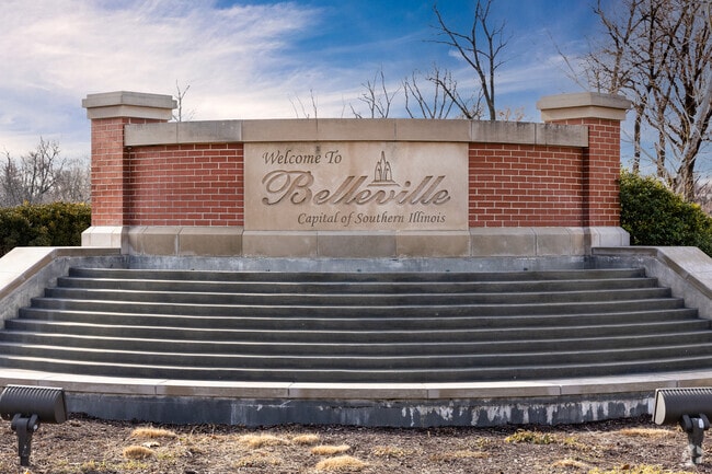 Explore all that Belleville IL  has to offer.