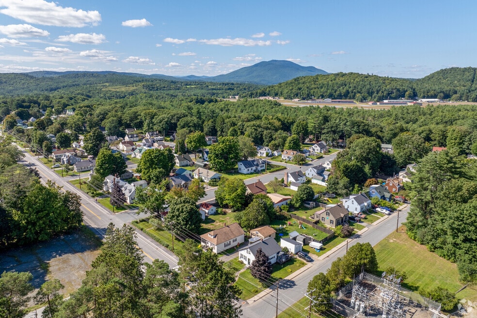 Maple Avenue District