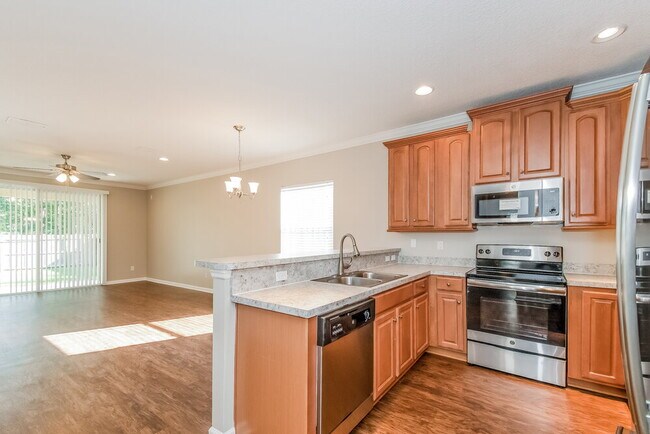 3092 Litchfield Dr, Orange Park, FL 32065 - photo 5