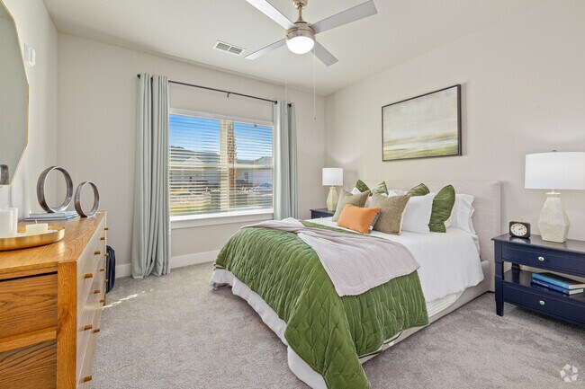 2BR, 2BA - 1,128SF - Primary Bedroom