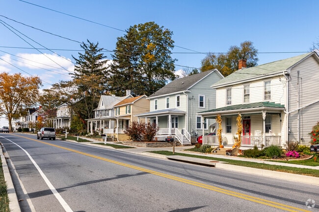 The lots in downtown Middletown are generally small, but get larger as you exit the town.