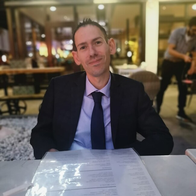 Agent Photo
