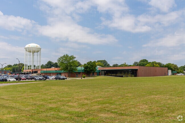 Northwest High School has a student to teacher ratio of 18:1 as of 2024.