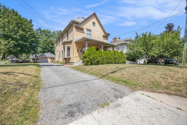 3271 Coit Ave NE unit 1, Grand Rapids, MI 49525 - photo 4