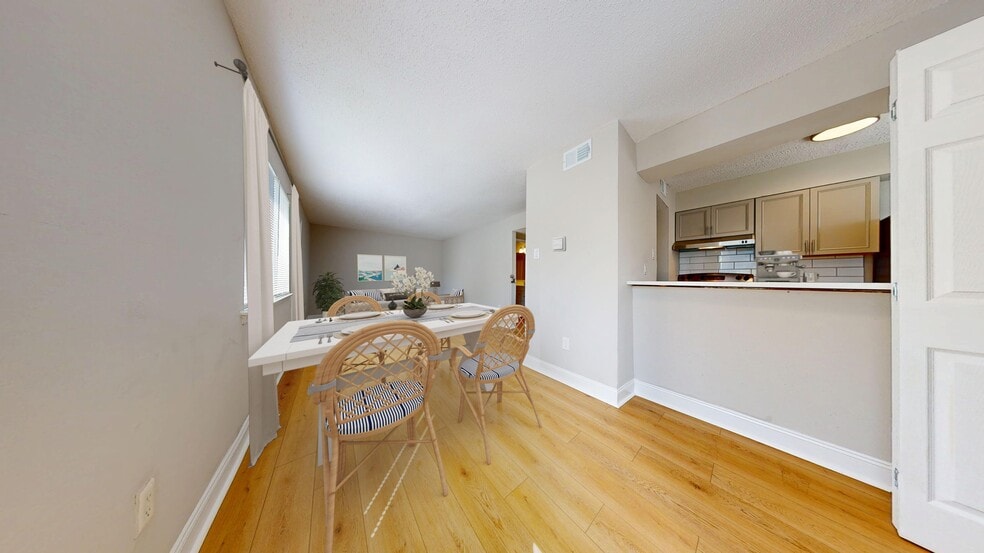 Gulf View Apartments | Remodeled!, Biloxi, MS 39531 - photo 1