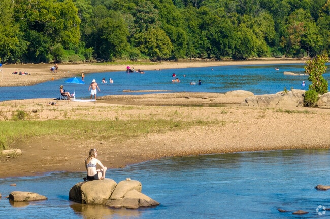 Central Fredericksburg residents also have access to the Rappahannock River, just a few minutes away.