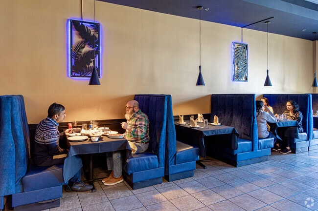 Tikka Masala Indian Fusion near Deans serves flavorful Indo-Chinese dishes in a cozy setting.