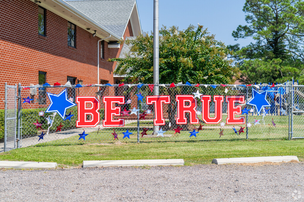 Wanchese Christian Academy is a private, Pentecostal school in Wanchese, NC.
