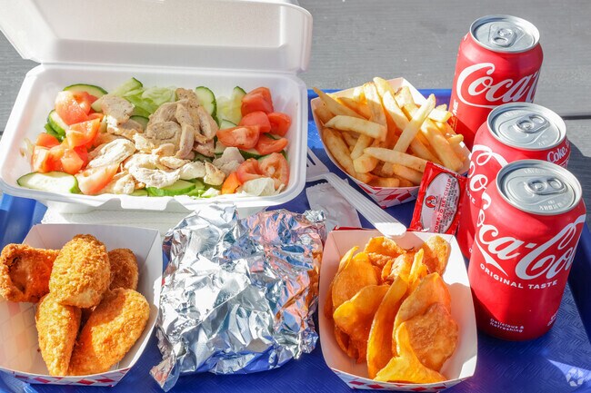 Maine Attraction will not disappoint in Holland neighborhood.