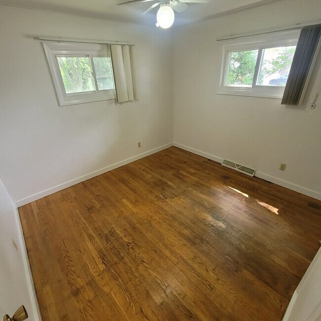 1403 Daley Ave unit 1405, Schofield, WI 54476 - photo 2