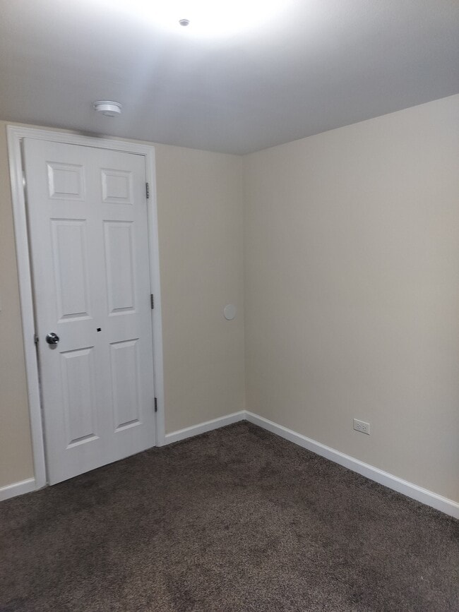 239 S Locust St Unit 239 1/2, Manteno, IL 60950