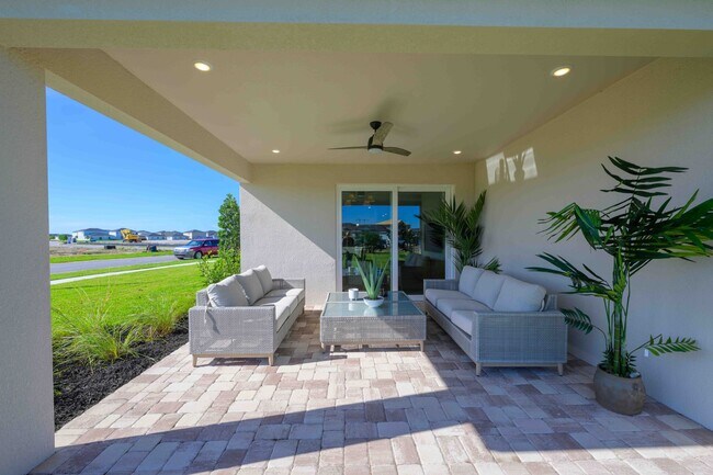 10645 NW Suncrest Loop, Port Saint Lucie, FL 34987 - photo 4