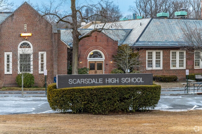 Scarsdale High School is a highly rated high school, receiving an A-plus from Niche.