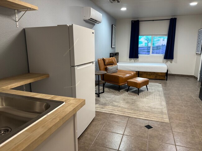 938 E Amelia Ave unit 3, Phoenix, AZ 85014 - photo 5