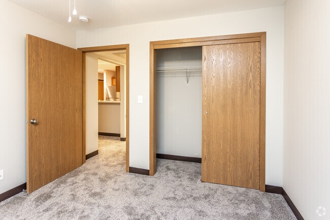 420 S 4th St, Ames, IA 50010 - photo 6