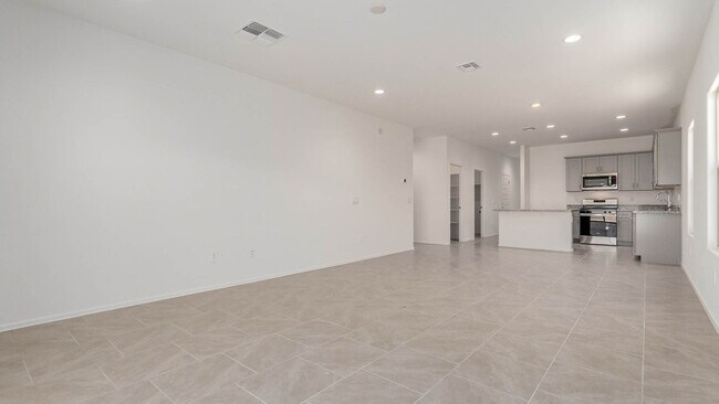 10015 N Black Dalea unit 36210971, Marana, AZ 85653 - photo 4
