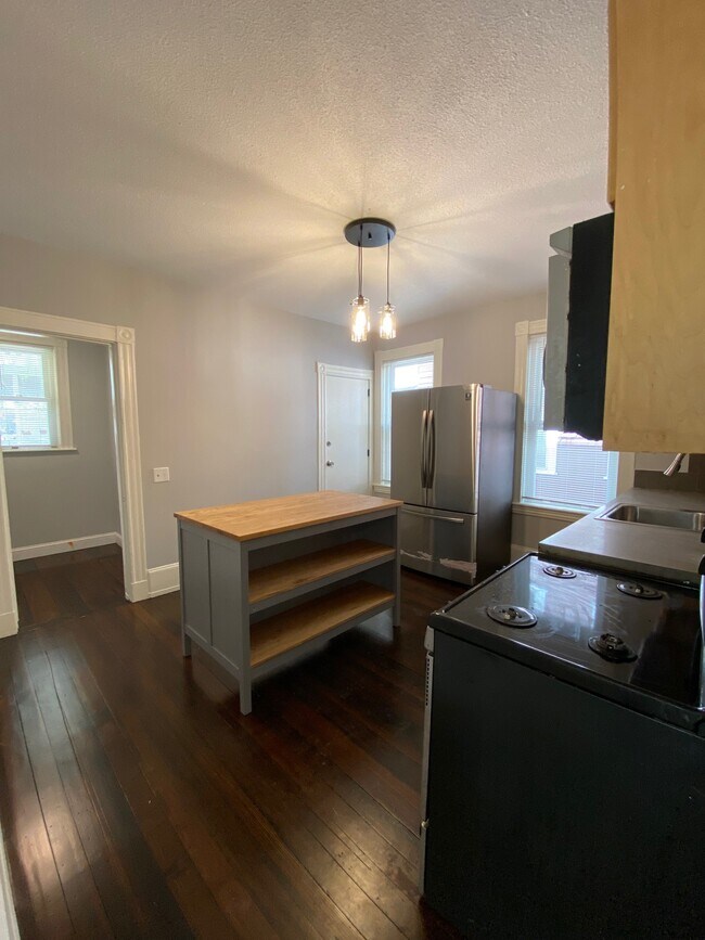 56 Mansfield St unit 1, Allston, MA 02134 - photo 6