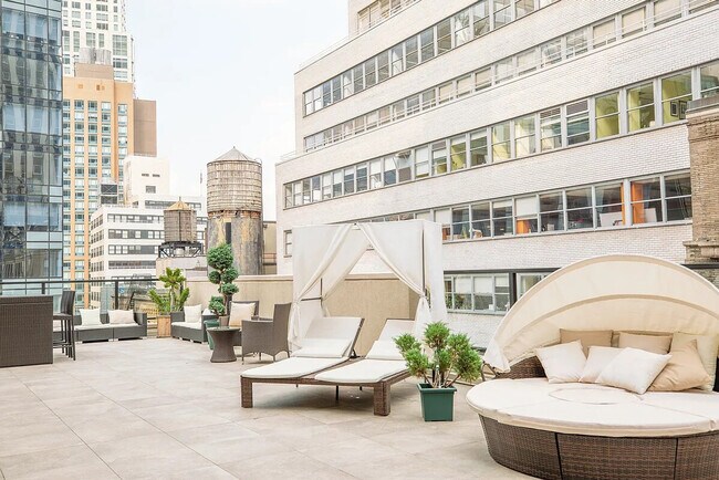 52 Maiden Ln unit ID1058795P, New York, NY 10038 - photo 7