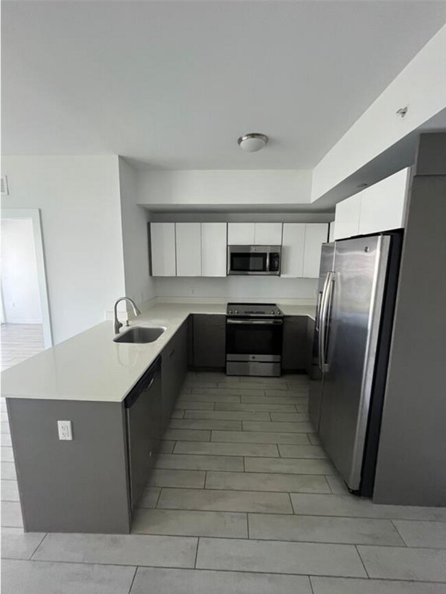 26 Edgewater unit 707, Miami, FL 33137 - photo 3