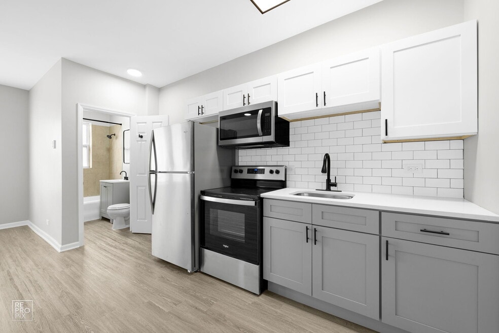 4901 S Drexel Blvd, Chicago, IL 60615 - photo 1