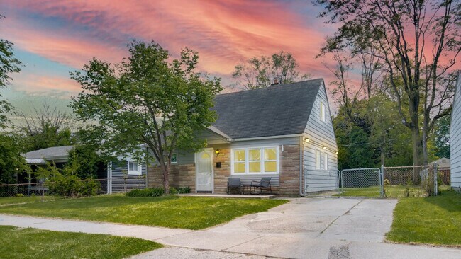 1326 E Evelyn Ave unit ID1032332P, Hazel Park, MI 48030 - photo 6