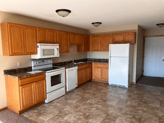 5151 W 6th St Unit 303, Goodview, MN 55987