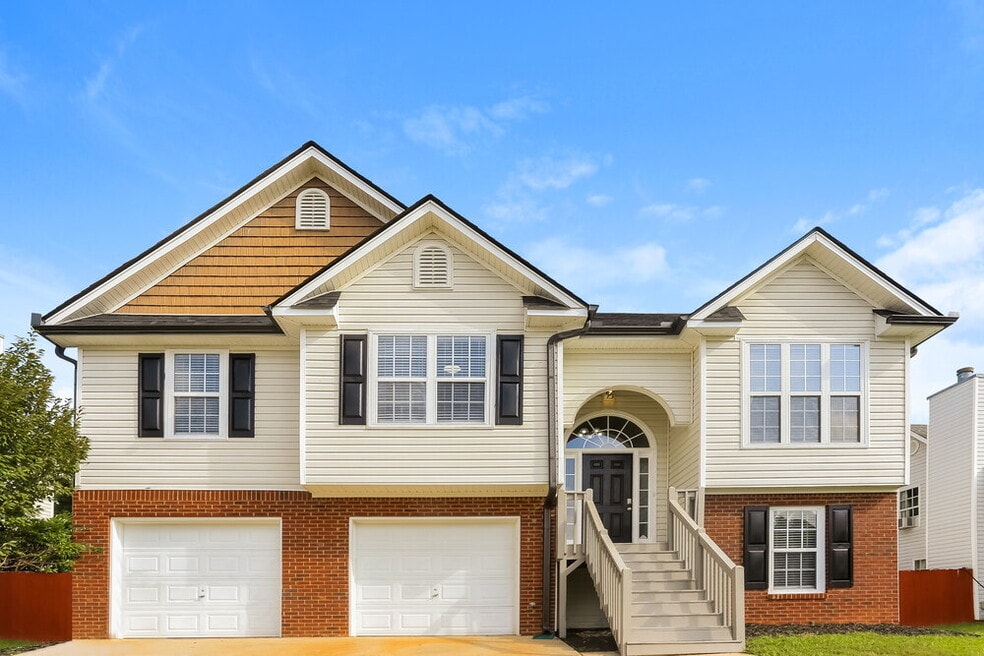 2376 Carousel Park Dr, Morrow, GA 30260 - photo 1