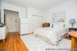 1253 Beacon St Unit B4, Brookline, MA 02446