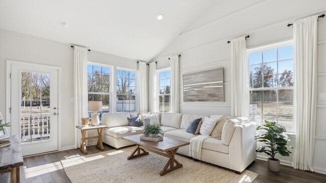 18 Victoria Gardens Square, Neptune Township, NJ 07753 - photo 4