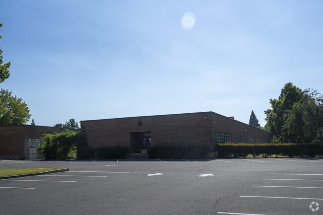 Jefferson Elementary School serve students K-8.