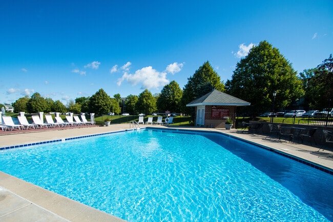 Lexington Townhomes and Apartments, Roseville, MN 55113 - photo 2