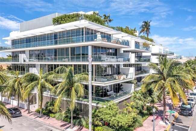 300 Collins Ave unit 2E, Miami Beach, FL 33139 - photo 2