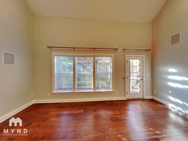 5113 Pansley Dr, Charlotte, NC 28226 - photo 4