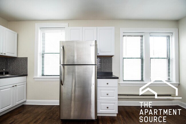 3849 N Greenview Ave unit 1, Chicago, IL 60613 - photo 4