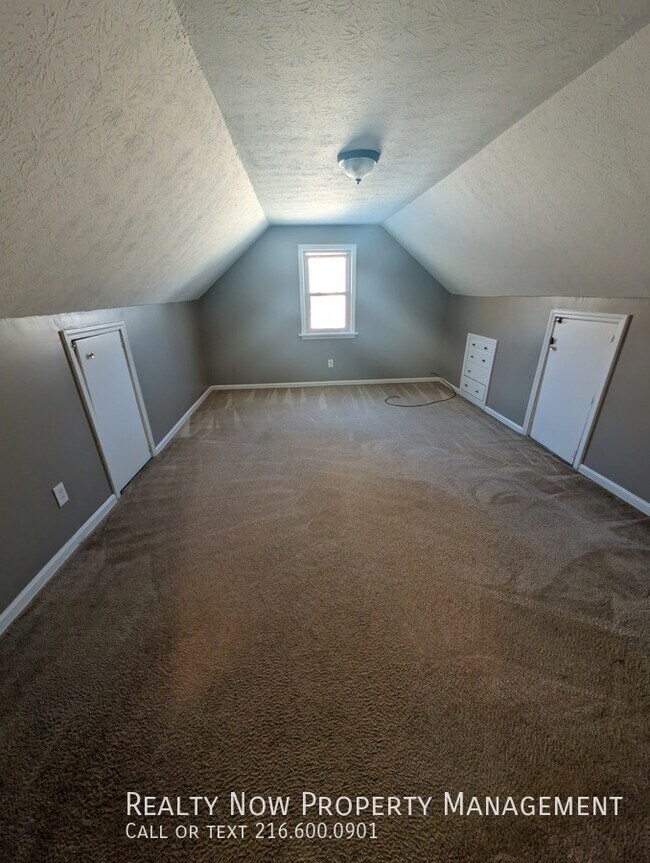 14804 Rockside Rd, Maple Heights, OH 44137 - photo 6