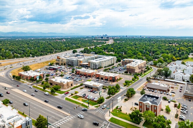 Holly Hills is a top-ranked CO suburb because of its beautiful scenery & highly rated schools.