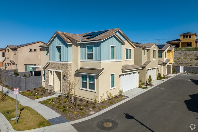 Townhomes are located near stand-alone single family residences in Rancho Mission Viejo.