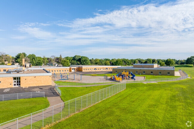 Sonnesyn Elementary supports 48% economically disadvantaged students in New Hope.