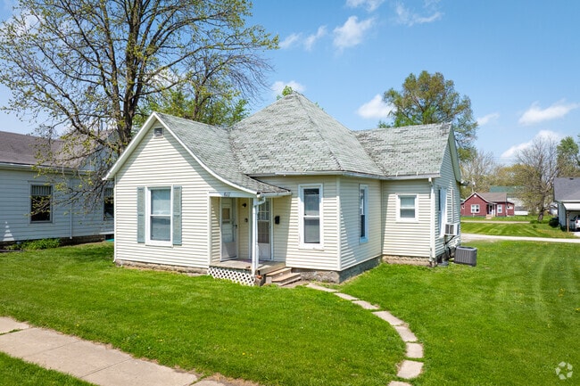 Vinyl sided cottages are a common style of home in downtown Kirksville.